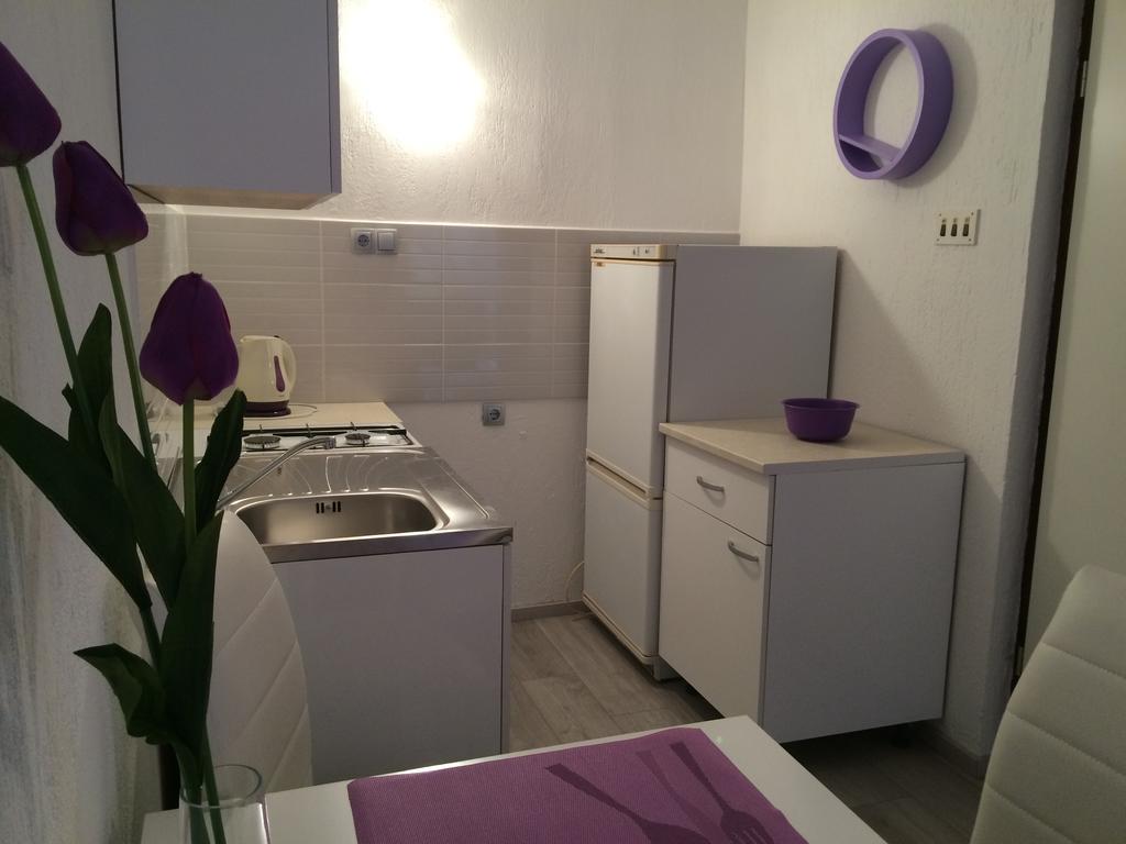 Apartments Nina オミサリ エクステリア 写真
